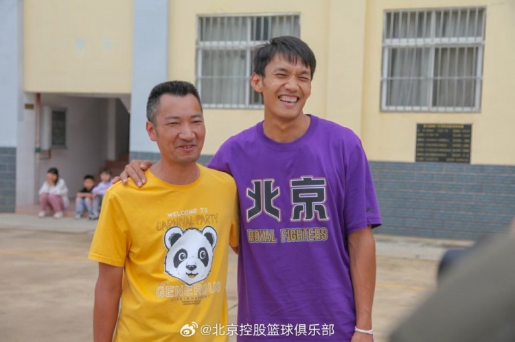 那一封信的故事還在延續 矣進(jìn)宏母校的師生們來(lái)到北京了!