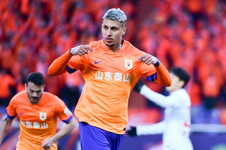  克雷桑：今天我們有理由慶祝，五外援對提升勝率會(huì )有非常大的幫助