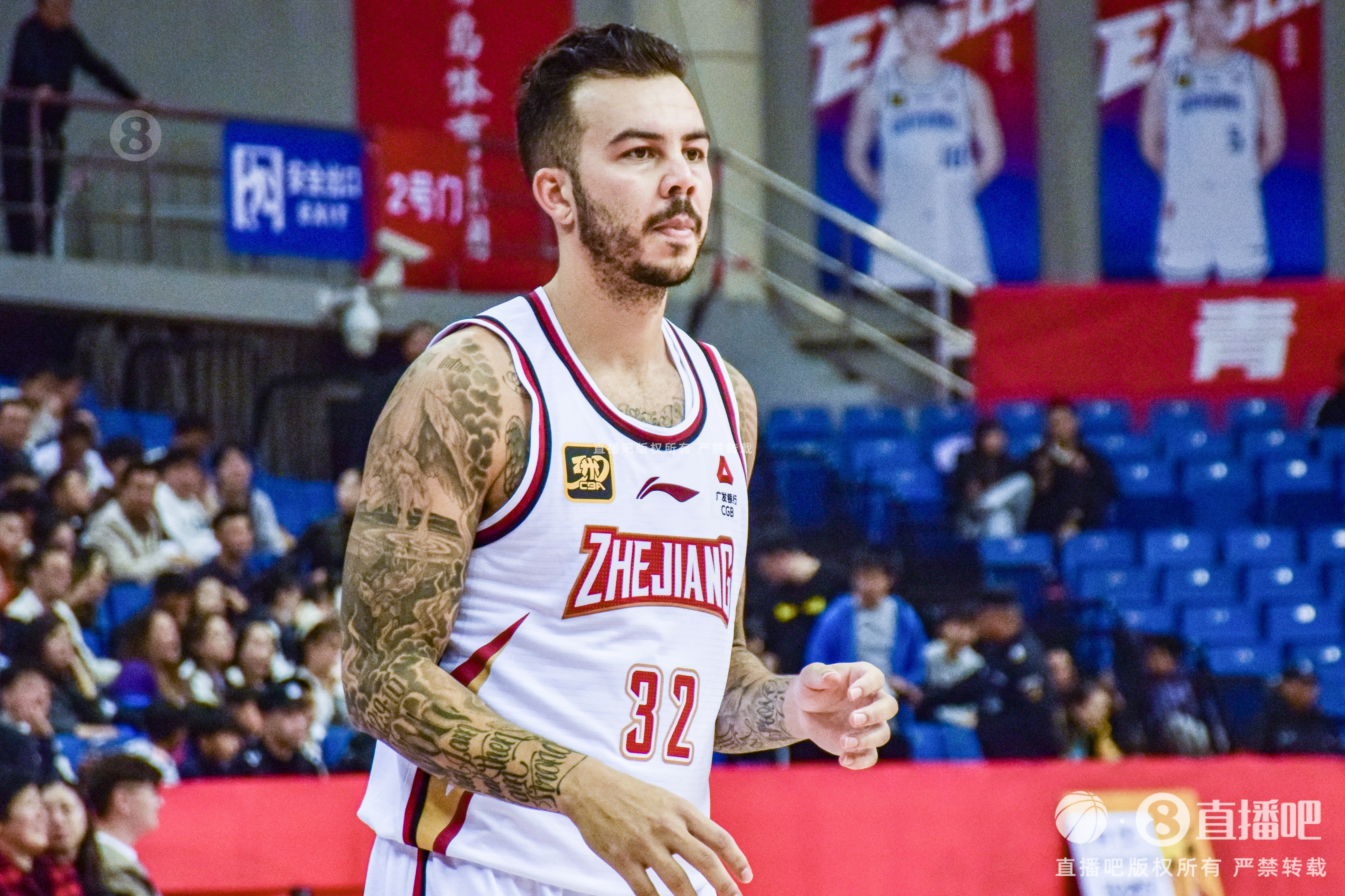  手感炸裂結果空砍！約克21中13&三分15中7空砍38分 另有6板8助