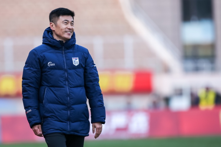  足球報：英博首發(fā)陣容幾乎換了一支球隊，主打高位逼搶強調奔跑