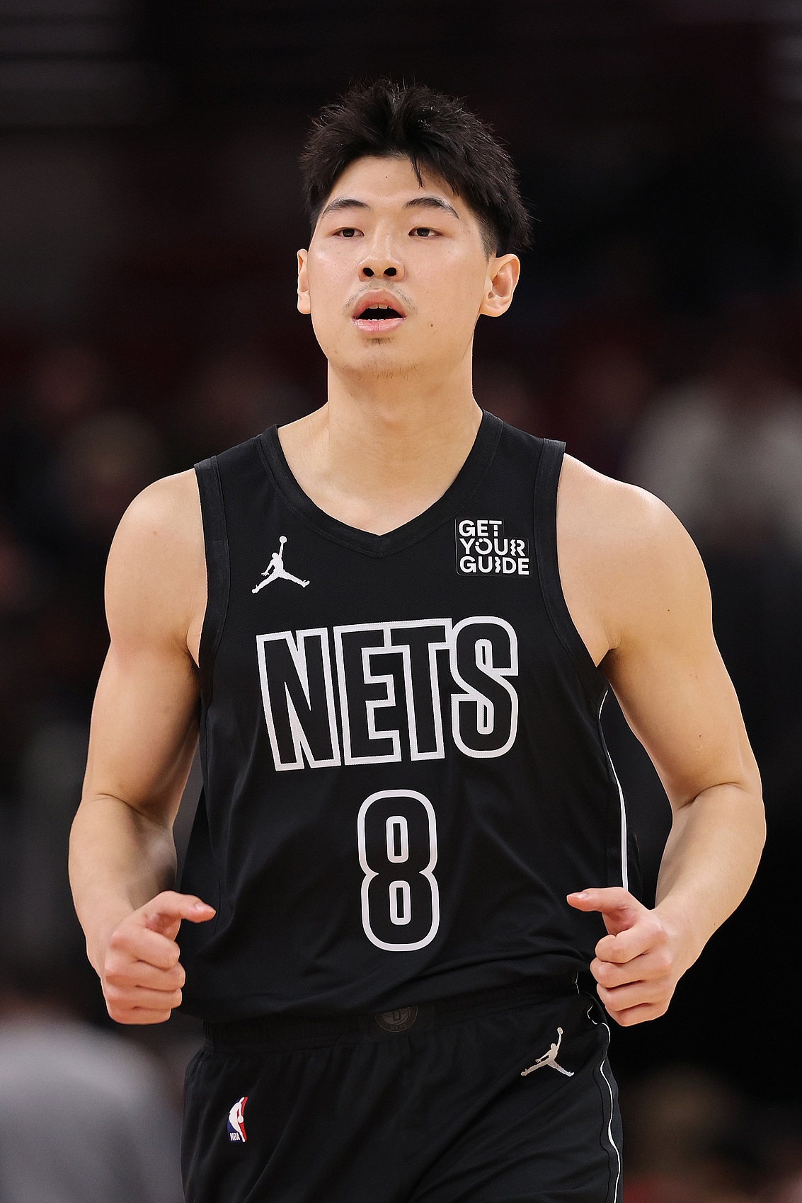 崔永熙:穿屬于自己的NBA球衣很不真實(shí) 有時(shí)還會(huì )懷疑是不是自己的