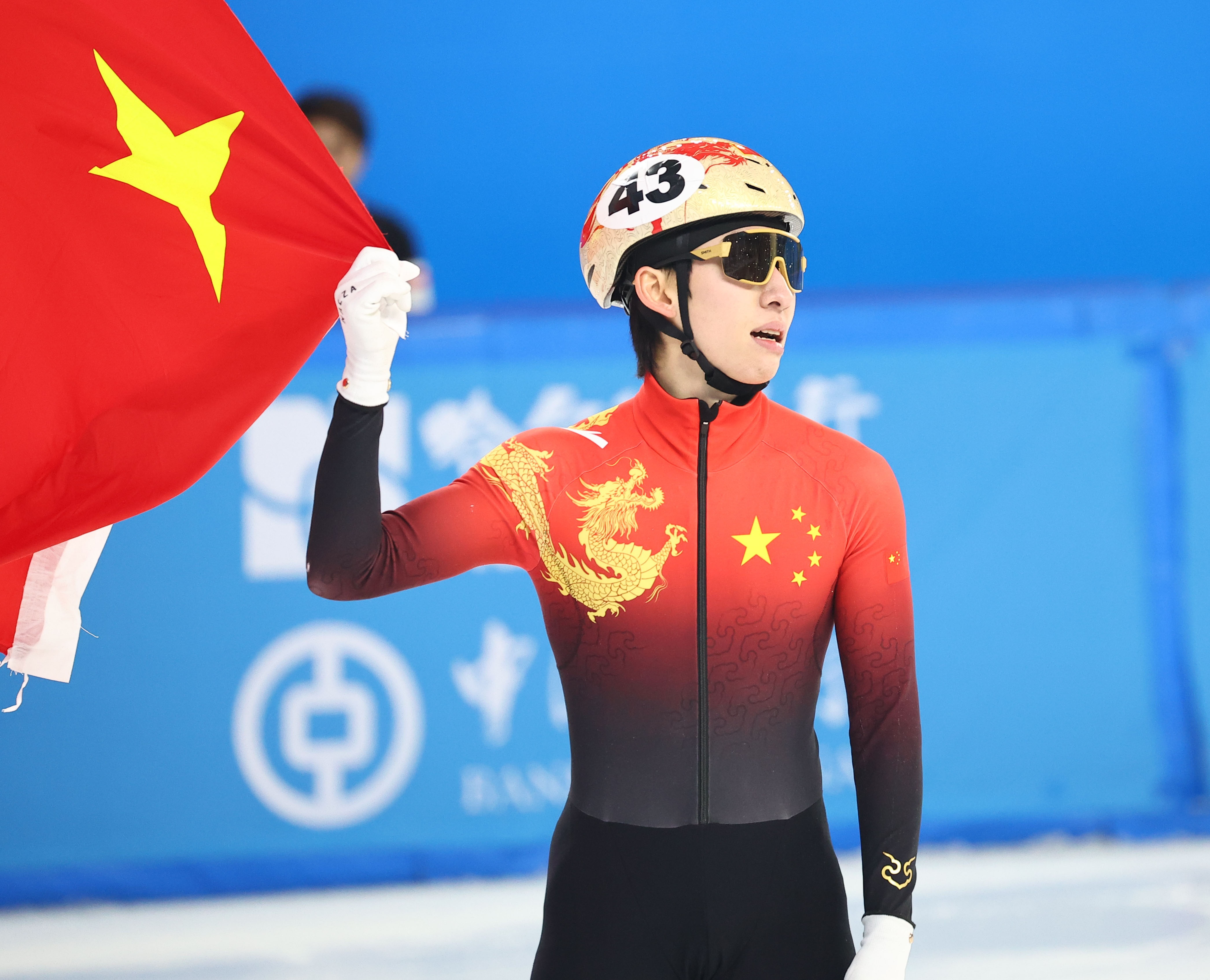  媒體人：中國冰雪歸化非常成功，但足球歸化花更多錢(qián)卻連水花都沒(méi)