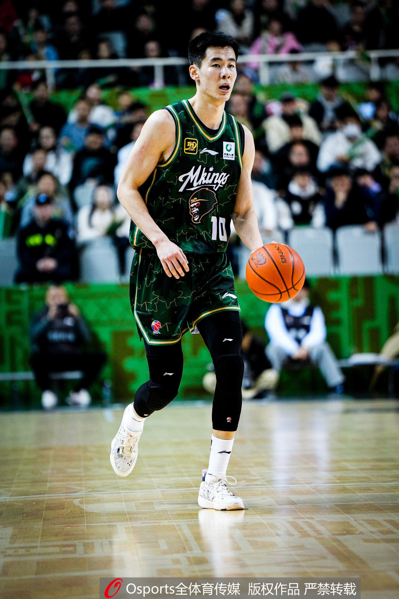 全能表現！郭昊文8中4拿到15分6板4助 末節2記三分助力同曦守勝果